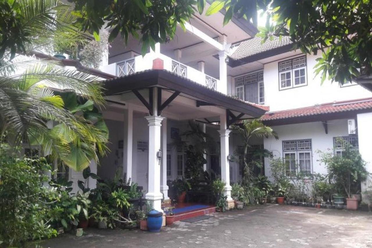 Hotel Airlangga มาตารัม ภายนอก รูปภาพ