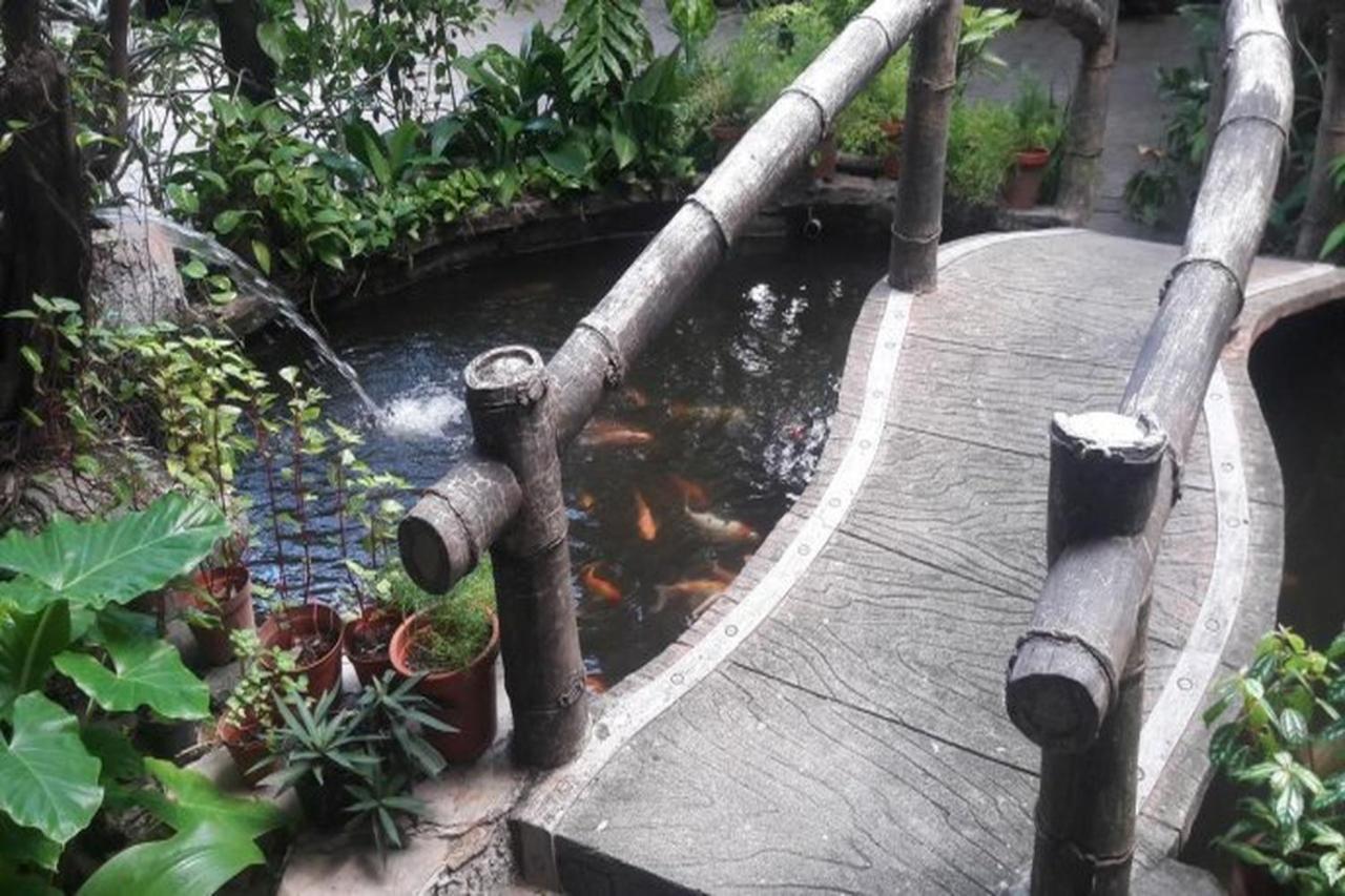 Hotel Airlangga มาตารัม ภายนอก รูปภาพ