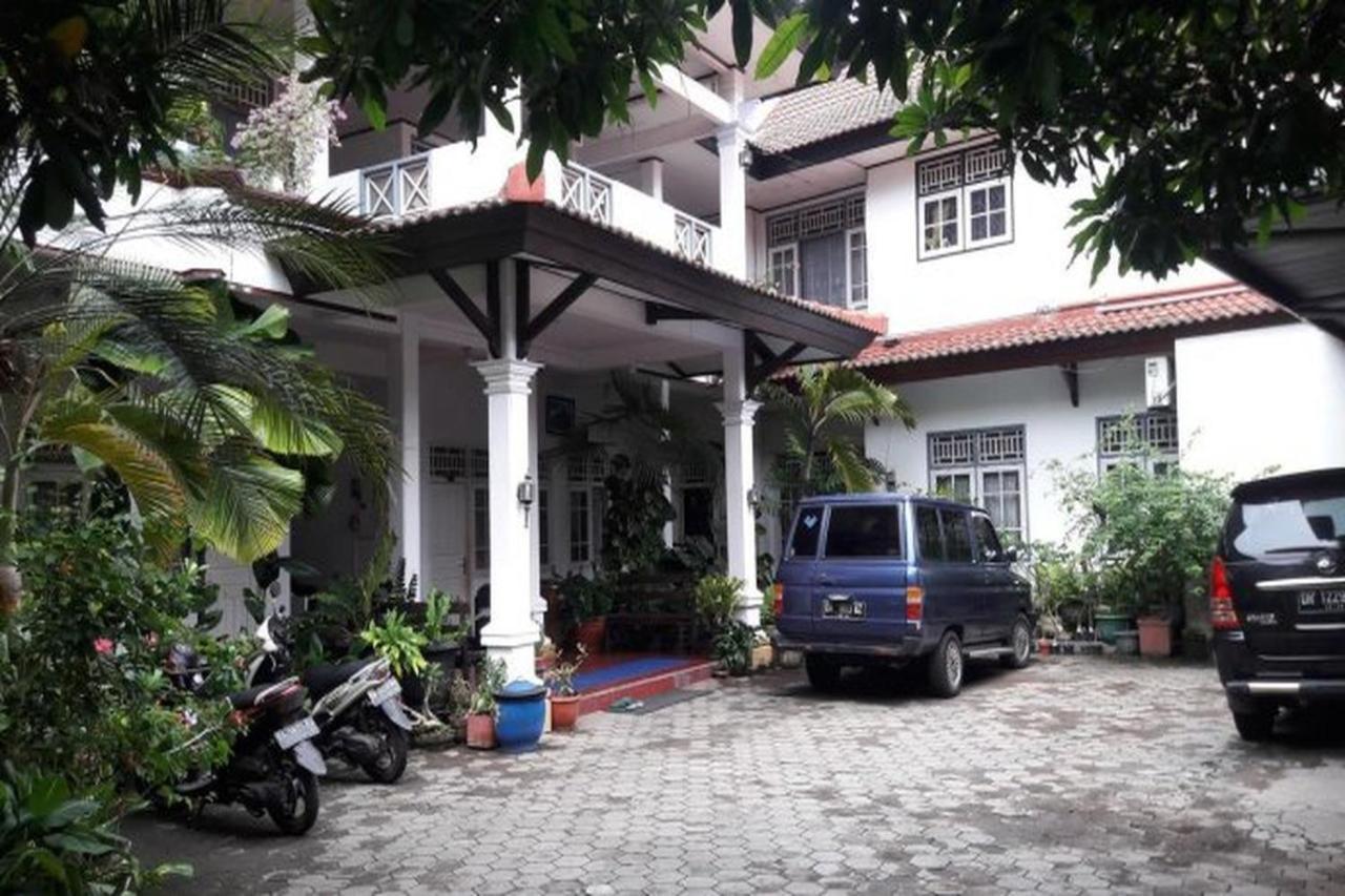Hotel Airlangga มาตารัม ภายนอก รูปภาพ