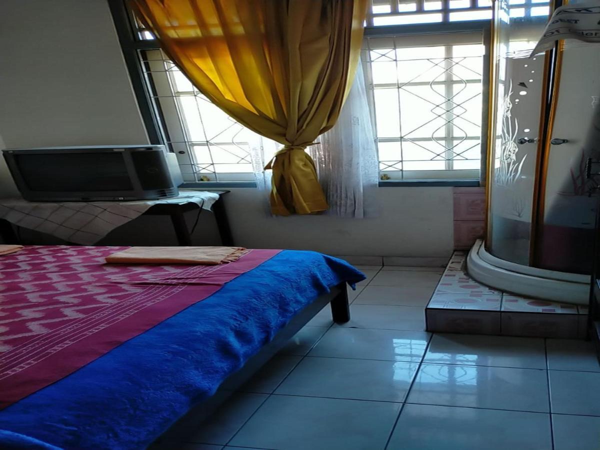 Hotel Airlangga มาตารัม ภายนอก รูปภาพ